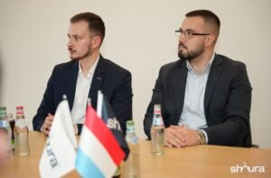 Visite du cheikh Abullah bin Ibrahim al-Sada au siège - 15